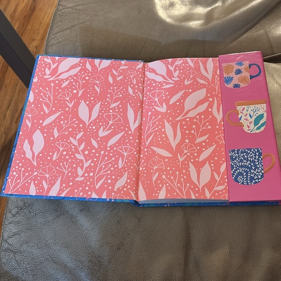 Colorful Coffee-Themed Notebook and pen set - Picture 5 of 7